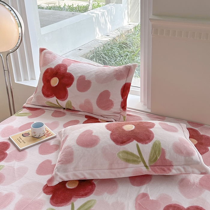 91家纺网 家纺一手货源 找家纺 胜权2024牛奶绒枕套 浅浅花香