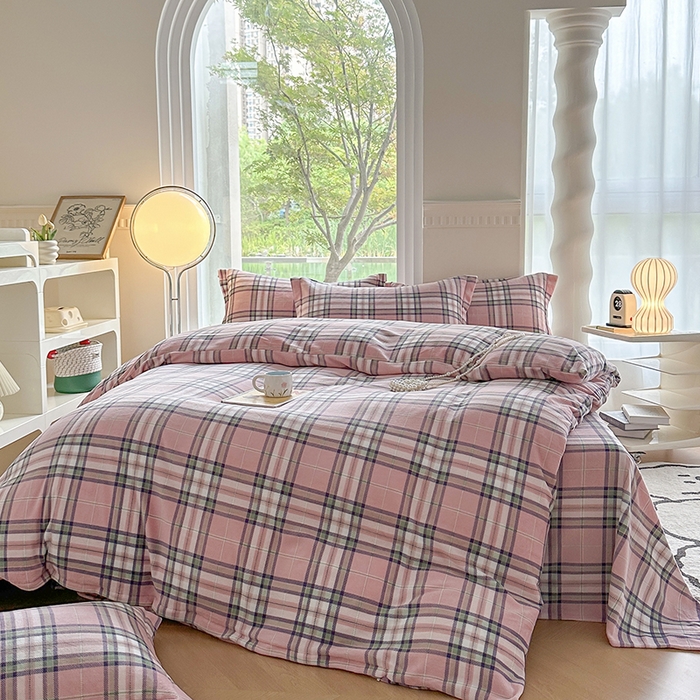 91家纺网 家纺一手货源 找家纺 2024秋冬新款牛奶绒单被套 和颜悦色