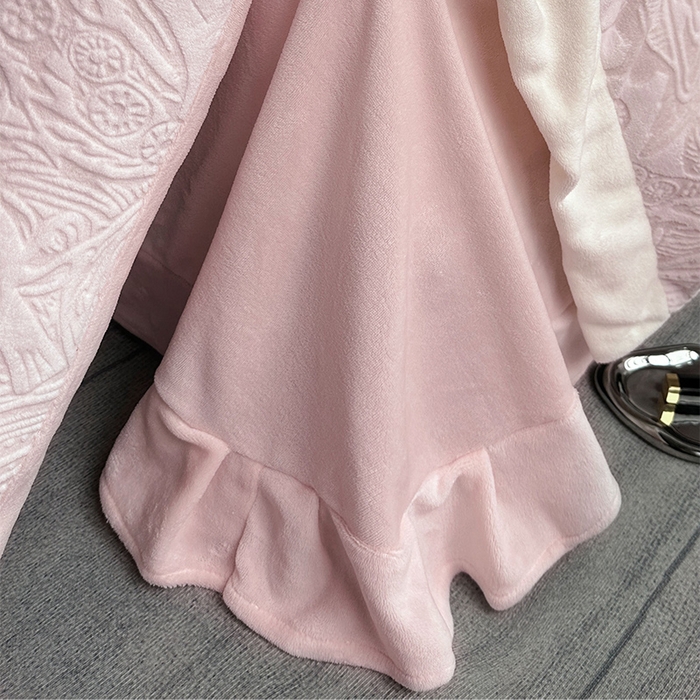 91家纺网 家纺一手货源 找家纺 宅家居 2023新款高奢加厚A类高克重浮雕花绒剪花烂花牛奶绒四件套 布鲁斯-粉色