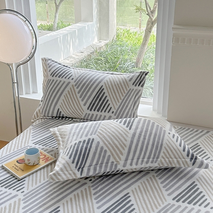 胜权2024牛奶绒枕套 柏拉图