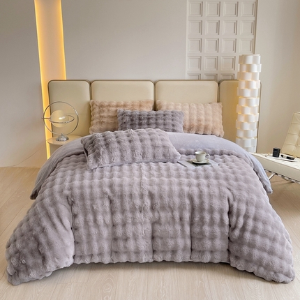 91家纺网 家纺一手货源 找家纺 汇总康纳利新款纯色兔兔绒懒兔绒立体剪花牛奶绒兔毛绒四件套直播提供买家秀