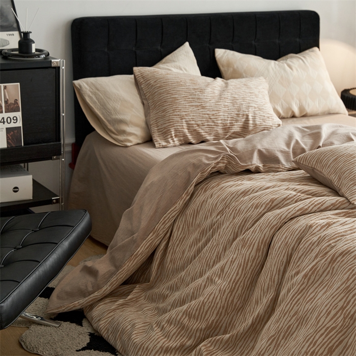 91家纺网 家纺一手货源 找家纺 安莱生活 2023新款色纺A类双层纱格纳及豹纹系列四件套 格纳