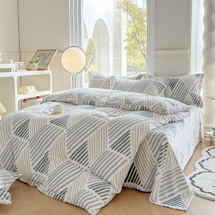 91家纺网 家纺一手货源 找家纺 2024秋冬新款牛奶绒单被套 柏拉图