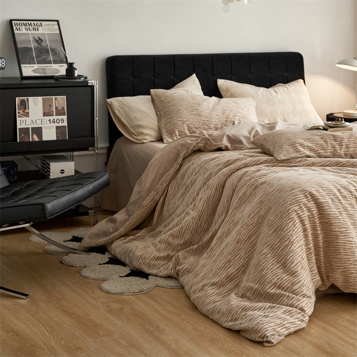 91家纺网 家纺一手货源 找家纺 安莱生活 2023新款色纺A类双层纱格纳及豹纹系列四件套 格纳