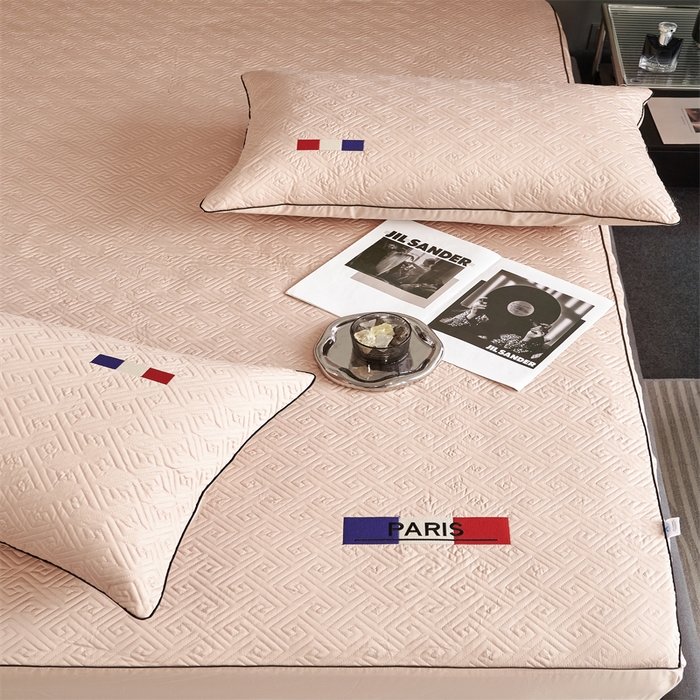 91家纺网 家纺一手货源 找家纺 八十八家纺2023新款大豆纤维夹棉床笠  香槟金