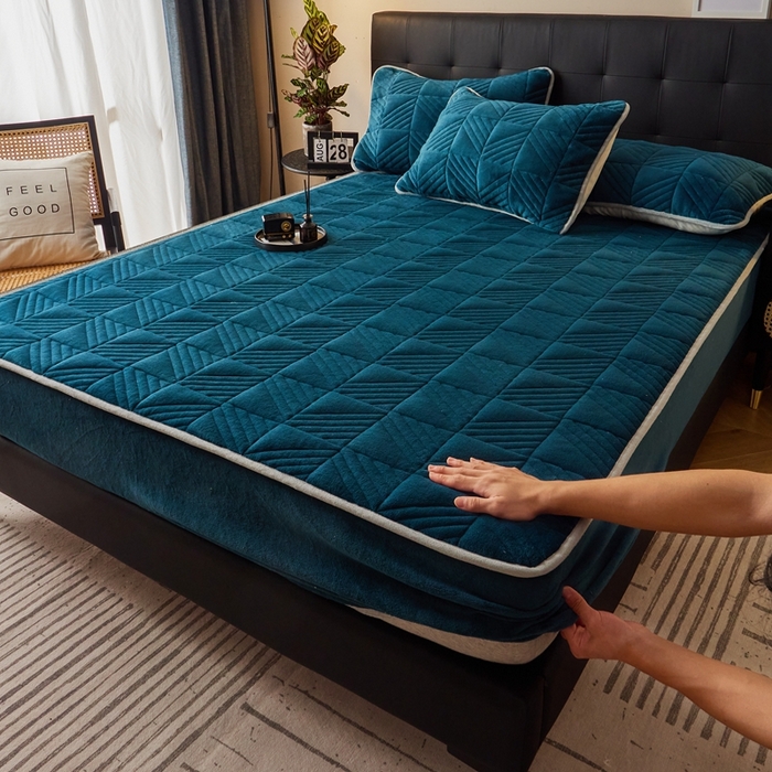 91家纺网 家纺一手货源 找家纺 全季家居2023新款A类大豆纤维抗静电牛奶绒夹棉床笠-纯色 宝石蓝