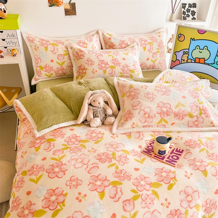 91家纺网 家纺一手货源 找家纺 川悦生活 2023新款牛奶绒200克宽边四件套 宽边暖安花