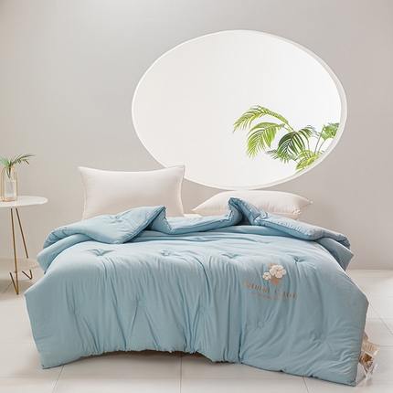 91家纺网 家纺一手货源 找家纺 小牛席业 2023年秋冬新品棉花朵朵大豆被 天蓝