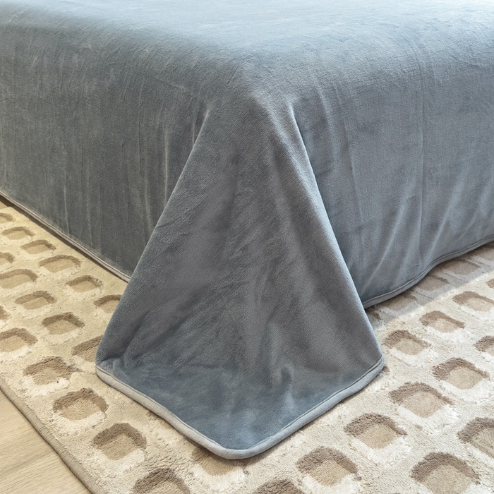 91家纺网 家纺一手货源 找家纺 全季家居 2023新款纯色印花高克重抗静电包边牛奶绒床单-纯色 雅致灰