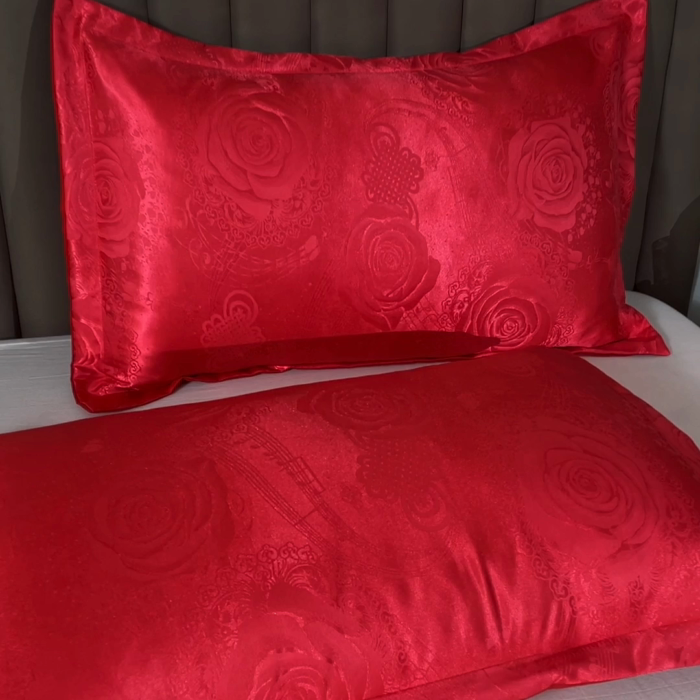 91家纺网 家纺一手货源 找家纺 梦舒羽 2025新款单人枕套一对装2只枕头套贡缎提花学生宿舍枕芯套件情侣双人长枕套 西楚贵人 大红