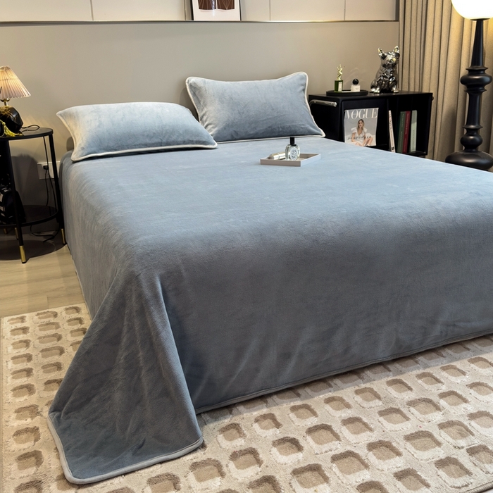 91家纺网 家纺一手货源 找家纺 全季家居 2023新款纯色印花高克重抗静电包边牛奶绒床单-纯色 雅致灰