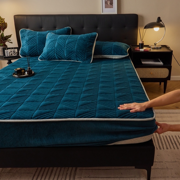 91家纺网 家纺一手货源 找家纺 全季家居2023新款A类大豆纤维抗静电牛奶绒夹棉床笠-纯色 宝石蓝