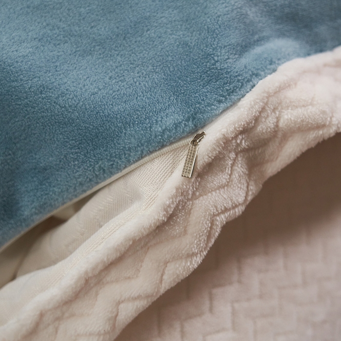 91家纺网 家纺一手货源 找家纺 全季家居2023新款纯色印花抗静电大包边牛奶绒贝贝绒四件套-印花 小樱桃