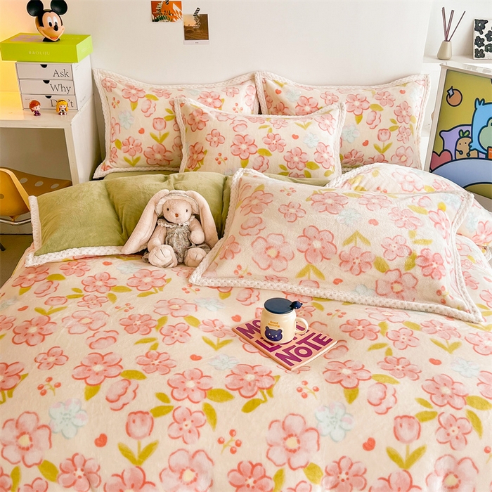 91家纺网 家纺一手货源 找家纺 川悦生活 2023新款牛奶绒200克宽边四件套 宽边暖安花