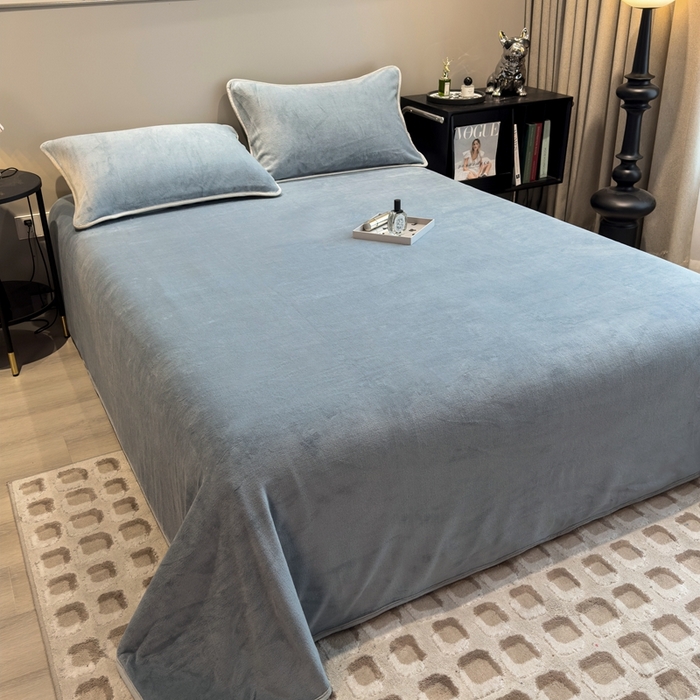 91家纺网 家纺一手货源 找家纺 全季家居 2023新款纯色印花高克重抗静电包边牛奶绒床单-纯色 雅致灰