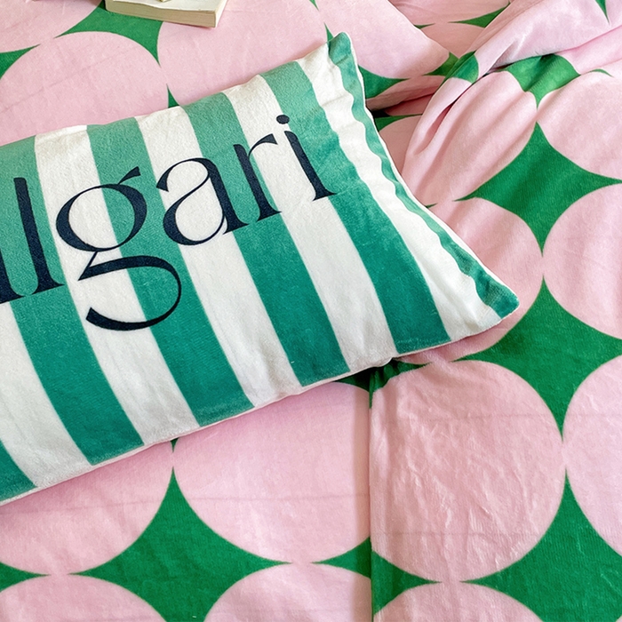 91家纺网 家纺一手货源 找家纺 圆岛家纺 2023新款原创牛奶绒印花保暖四件套 菱星粉