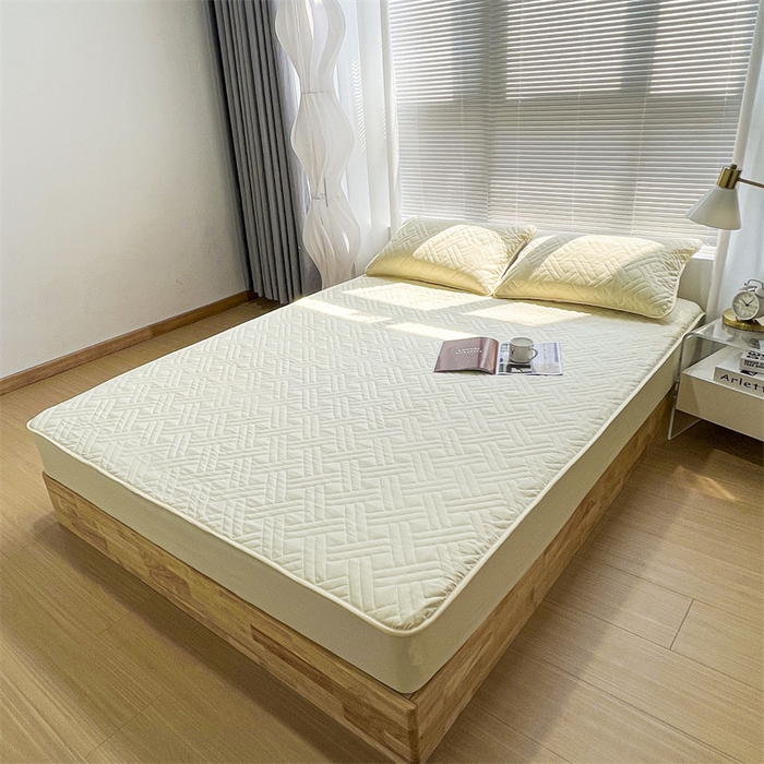 91家纺网 家纺一手货源 找家纺 共鸣沙发垫 2023新款水洗棉夹棉床笠 奶白