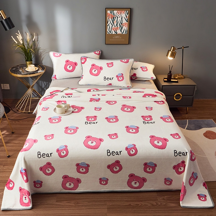 91家纺网 家纺一手货源 找家纺 全季家居 2023新款纯色印花高克重抗静电包边牛奶绒床单-印花 粉熊派