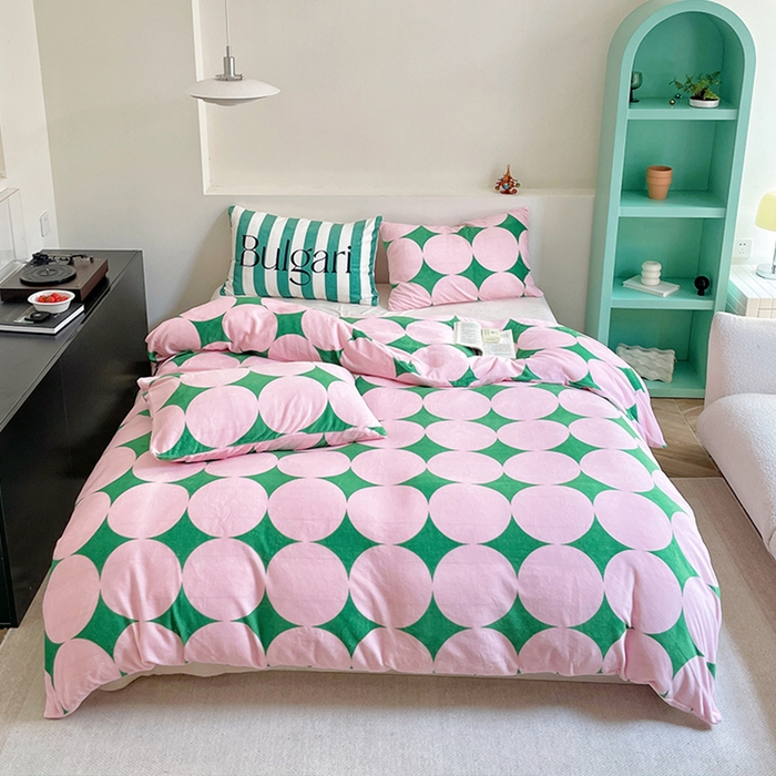 91家纺网 家纺一手货源 找家纺 圆岛家纺 2023新款原创牛奶绒印花保暖四件套 菱星粉