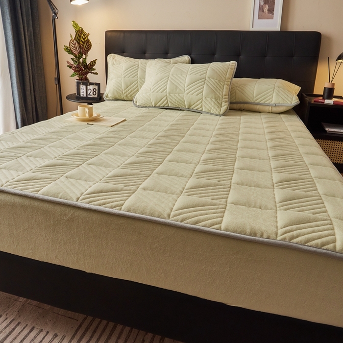 91家纺网 家纺一手货源 找家纺 全季家居2023新款A类大豆纤维抗静电牛奶绒夹棉床笠-纯色 果绿