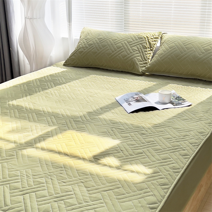 91家纺网 家纺一手货源 找家纺 共鸣沙发垫 2023新款水洗棉夹棉床笠 军绿