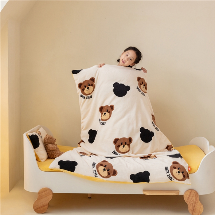 91家纺网 家纺一手货源 找家纺 艾佳宝贝 艾佳宝贝 2023保暖牛奶绒儿童幼儿园多件套 乖乖熊