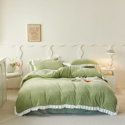 91家纺网 家纺一手货源 找家纺 全季家居 2023新款高克重加厚韩版山茶花烂花花边四件套 抹茶绿