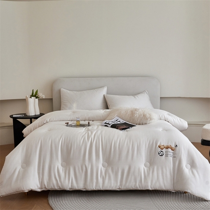 91家纺网 家纺一手货源 找家纺 （总）头等舱 2023新款全棉贡缎提花A类20大豆抗菌秋冬被（含子母被）拍摄2