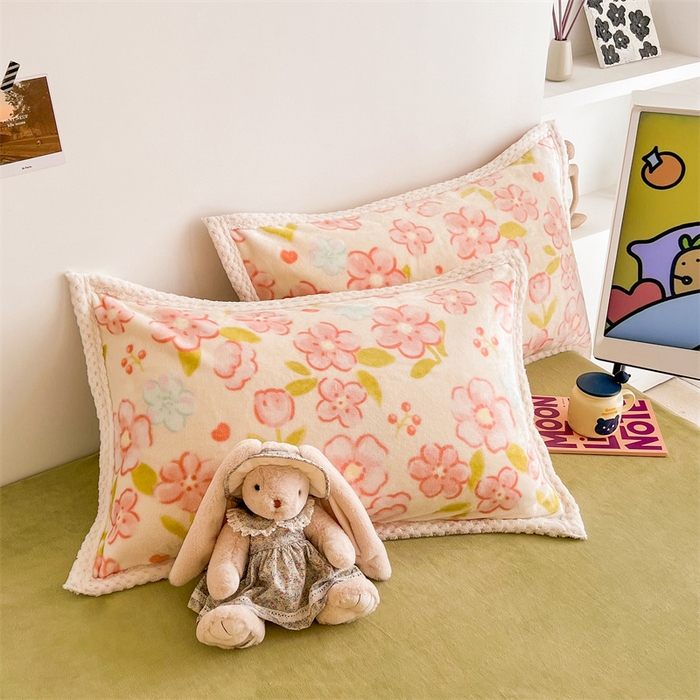 91家纺网 家纺一手货源 找家纺 川悦生活 2023新款牛奶绒200克宽边四件套 宽边暖安花