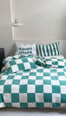 91家纺网 家纺一手货源 找家纺 圆岛家纺 2023新款原创牛奶绒印花保暖四件套 棋盘格绿