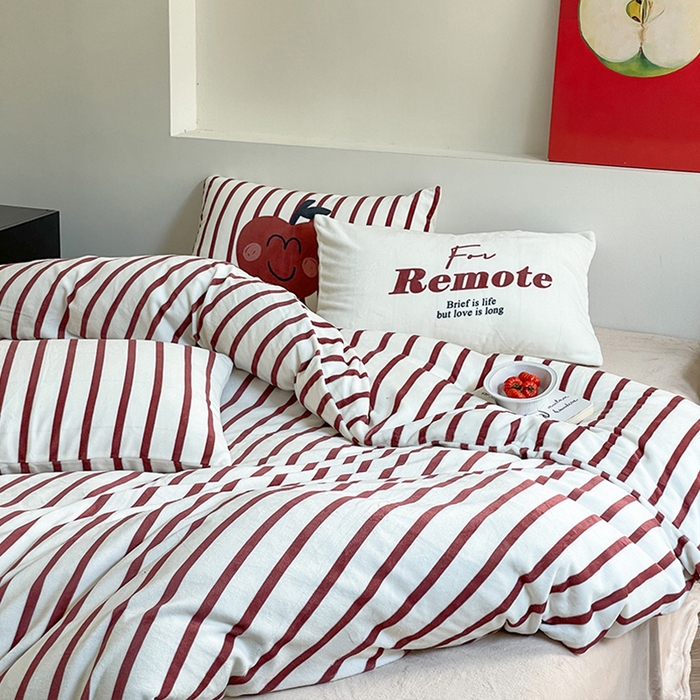 91家纺网 家纺一手货源 找家纺 圆岛家纺 2023新款原创牛奶绒印花保暖四件套 枣红细条