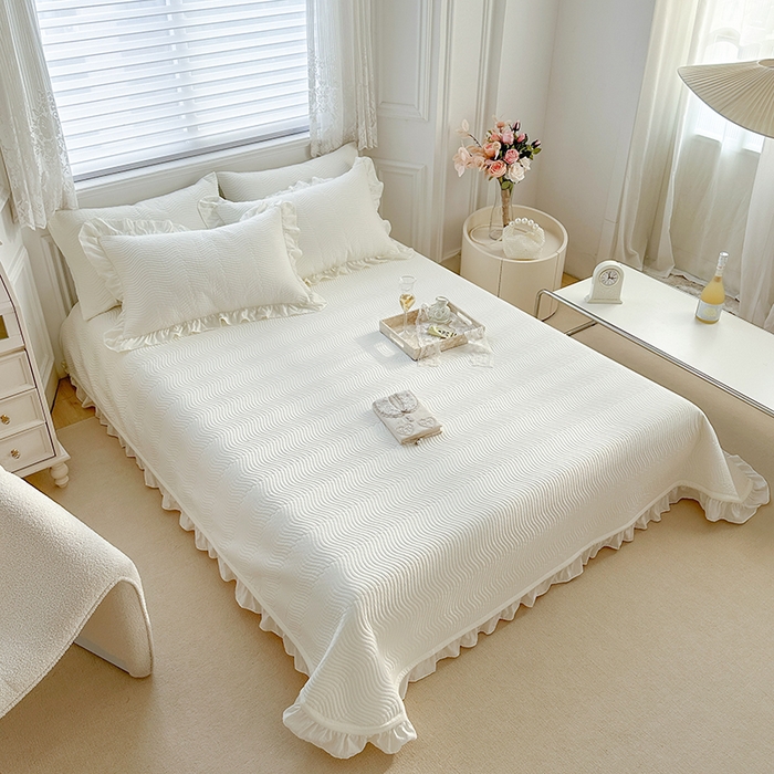 91家纺网 家纺一手货源 找家纺 紫碧螺家纺 2024新款暗提花水洗棉麻绗绣款双面多用欧式床盖 白色