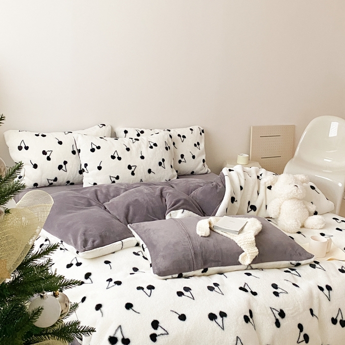 91家纺网 家纺一手货源 找家纺 潘朵拉 2023新款秋冬ins韩风专版印花保暖兔兔毛绒四件套 松岛