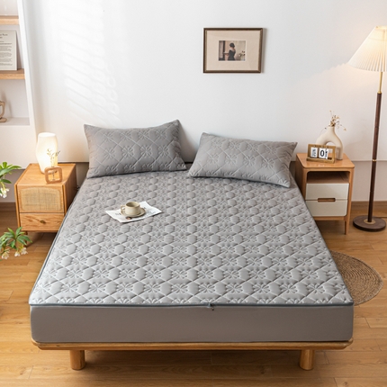 91家纺网 家纺一手货源 找家纺 （总）糯米猪家纺 2023新款亲肤棉六面全包夹棉床笠--四叶草