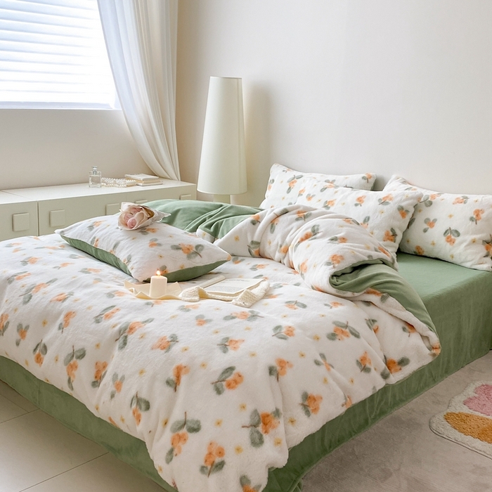 91家纺网 家纺一手货源 找家纺 潘朵拉 2023新款秋冬ins韩风专版印花保暖兔兔毛绒四件套 梨花