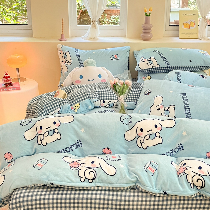 91家纺网 家纺一手货源 找家纺 金爱家 2023新款正版三丽鸥授权卡通加厚高克重牛奶绒四件套 绒三丽鸥-冰淇淋甜点玉桂狗