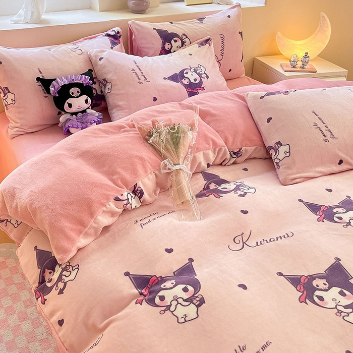 91家纺网 家纺一手货源 找家纺 金爱家 2023新款正版三丽鸥授权卡通加厚高克重牛奶绒四件套 绒三丽鸥-可爱库洛米