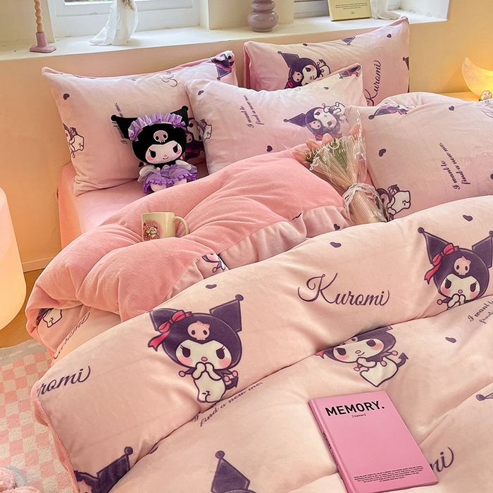 91家纺网 家纺一手货源 找家纺 金爱家 2023新款正版三丽鸥授权卡通加厚高克重牛奶绒四件套 绒三丽鸥-可爱库洛米