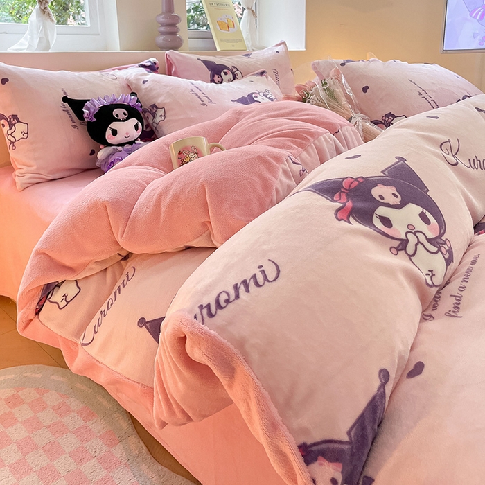 91家纺网 家纺一手货源 找家纺 金爱家 2023新款正版三丽鸥授权卡通加厚高克重牛奶绒四件套 绒三丽鸥-可爱库洛米