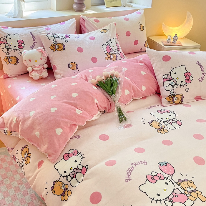 91家纺网 家纺一手货源 找家纺 金爱家 2023新款正版三丽鸥授权卡通加厚高克重牛奶绒四件套 绒三丽鸥-玩偶kitty