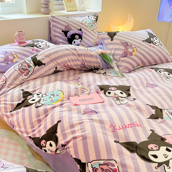 91家纺网 家纺一手货源 找家纺 金爱家 2023新款正版三丽鸥授权卡通加厚高克重牛奶绒四件套 绒三丽鸥-紫巧库洛米
