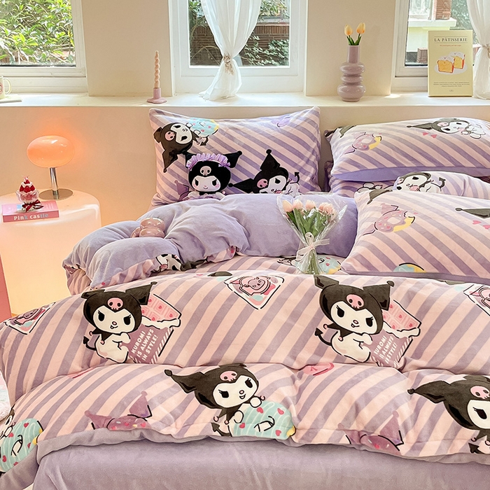 91家纺网 家纺一手货源 找家纺 金爱家 2023新款正版三丽鸥授权卡通加厚高克重牛奶绒四件套 绒三丽鸥-紫巧库洛米
