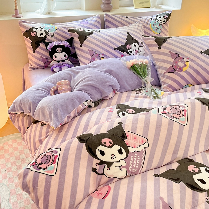 91家纺网 家纺一手货源 找家纺 金爱家 2023新款正版三丽鸥授权卡通加厚高克重牛奶绒四件套 绒三丽鸥-紫巧库洛米