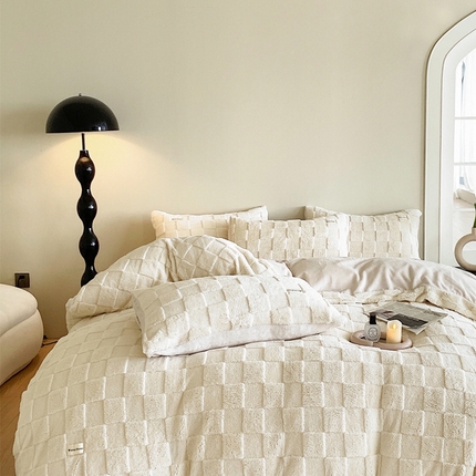 91家纺网 家纺一手货源 找家纺 （总）红嘴企鹅 2025新款华夫格牛奶绒四件套