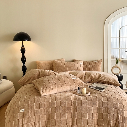 91家纺网 家纺一手货源 找家纺 （总）红嘴企鹅 2025新款华夫格牛奶绒四件套