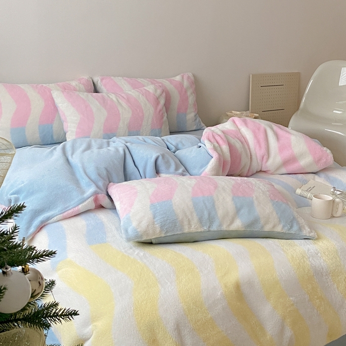 91家纺网 家纺一手货源 找家纺 潘朵拉 2023新款秋冬ins韩风专版印花保暖兔兔毛绒四件套 海盐芝士