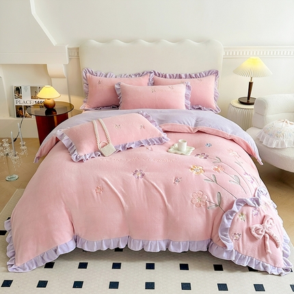 可以家居 2023新款牛奶绒绣花花边款四件套心花怒放 公主粉