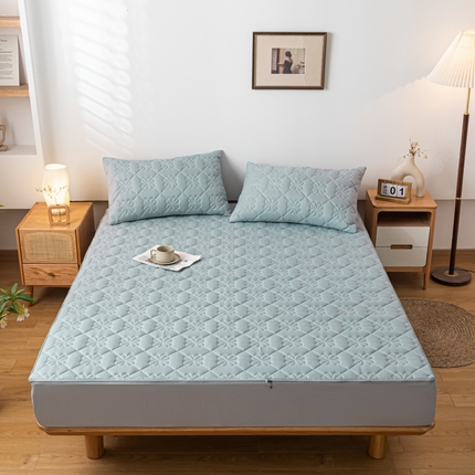 91家纺网 家纺一手货源 找家纺 （总）糯米猪家纺 2023新款亲肤棉六面全包夹棉床笠--四叶草