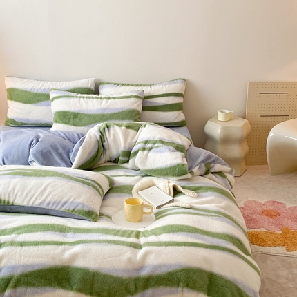 91家纺网 家纺一手货源 找家纺 潘朵拉 2023新款秋冬ins韩风专版印花保暖兔兔毛绒四件套 清欢（绿）