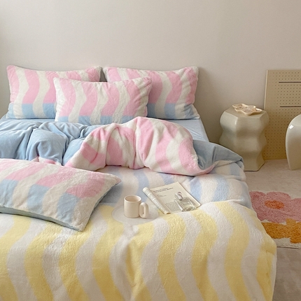 91家纺网 家纺一手货源 找家纺 潘朵拉 2023新款秋冬ins韩风专版印花保暖兔兔毛绒四件套 海盐芝士